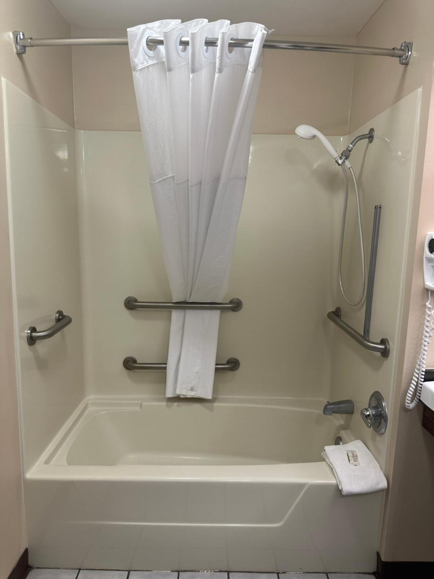 Baymont By Wyndham Thomasville Extérieur photo