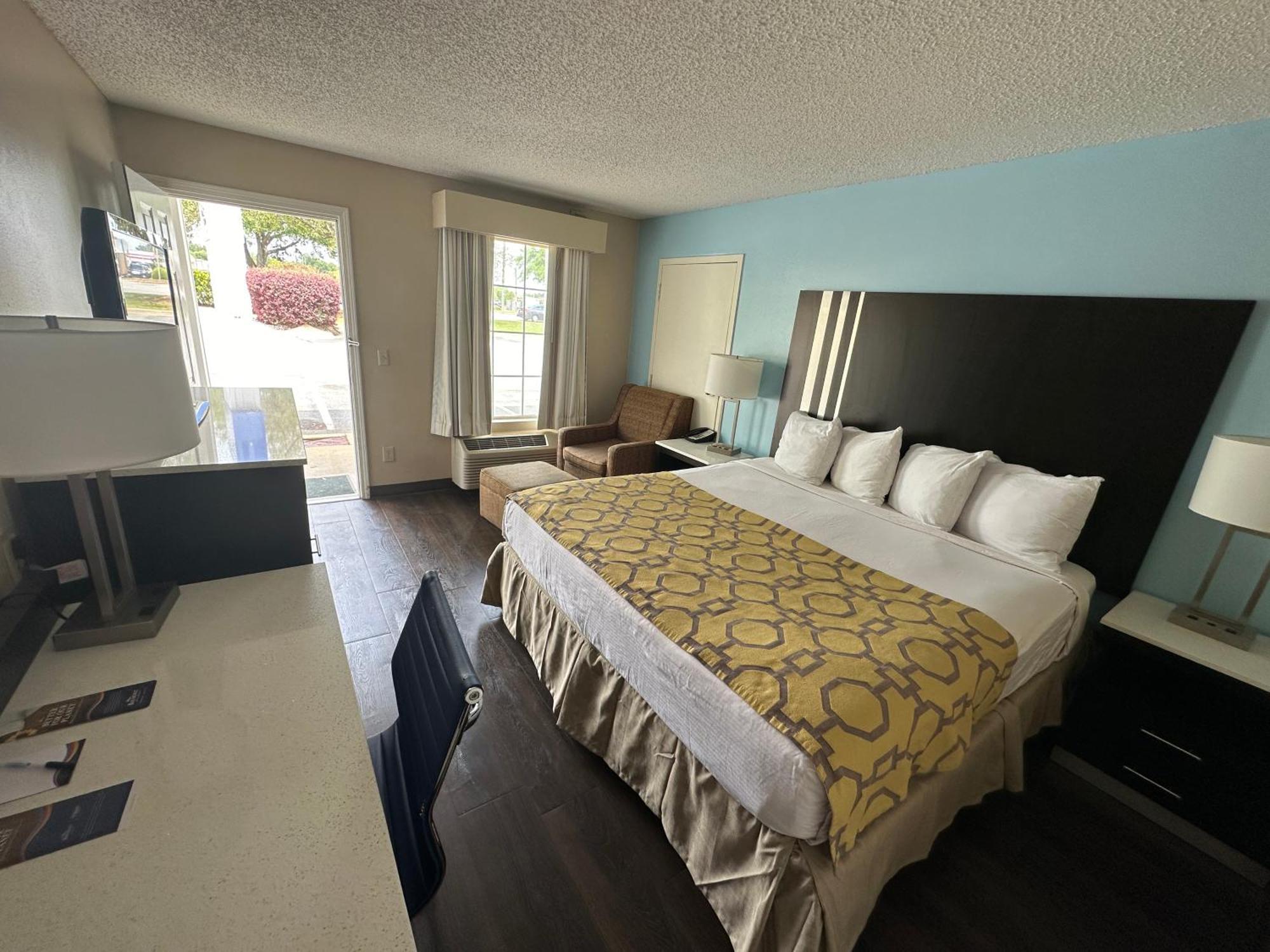 Baymont By Wyndham Thomasville Extérieur photo